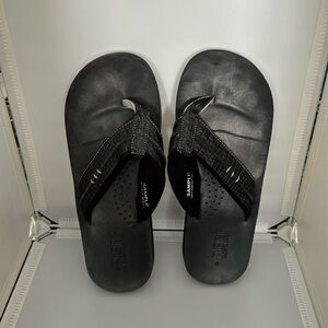 Men’s REEF sandals size 9, black, could be for women too (size 10.5)
